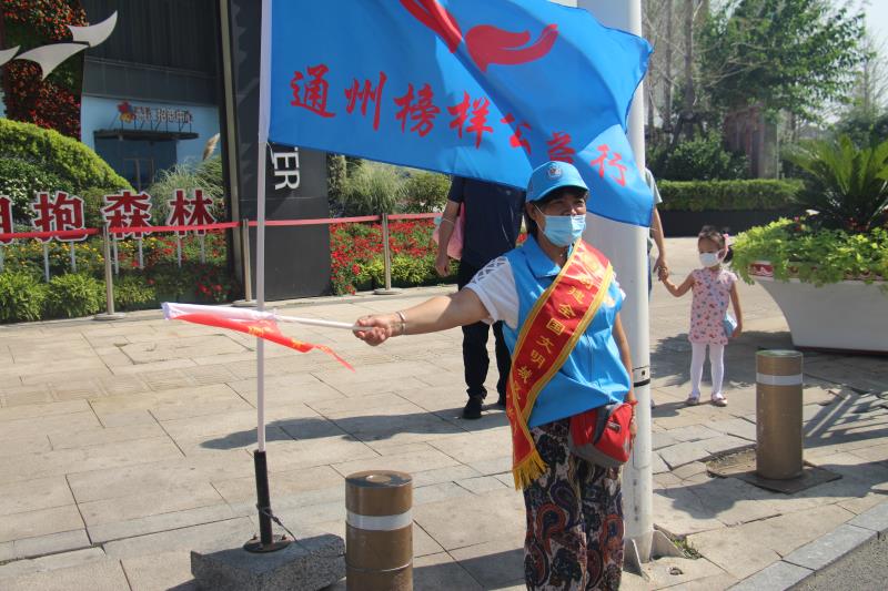 <strong>日批网一区二区</strong>